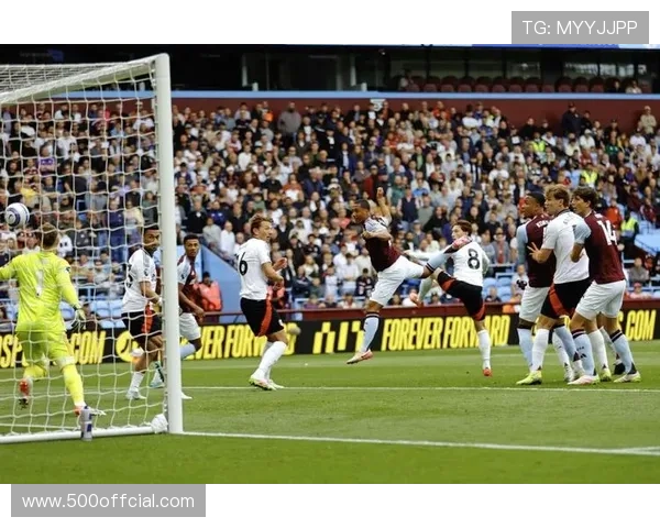 英超积分榜中游混战，富勒姆埃弗顿同分争夺欧战资格